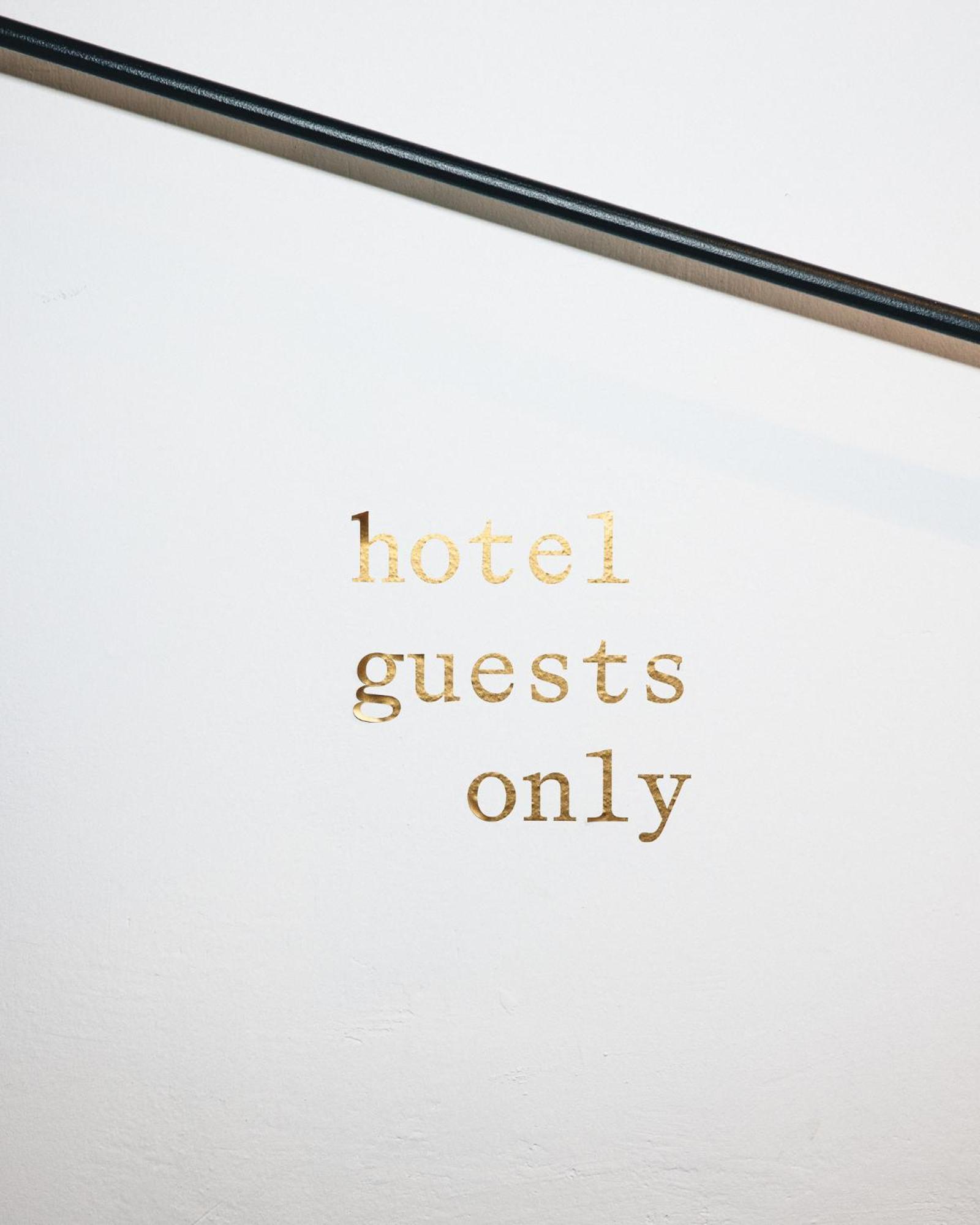 גראץ Kai 36 - Hotel Zwischen Fels Und Fluss מראה חיצוני תמונה Gold leaf used for printing